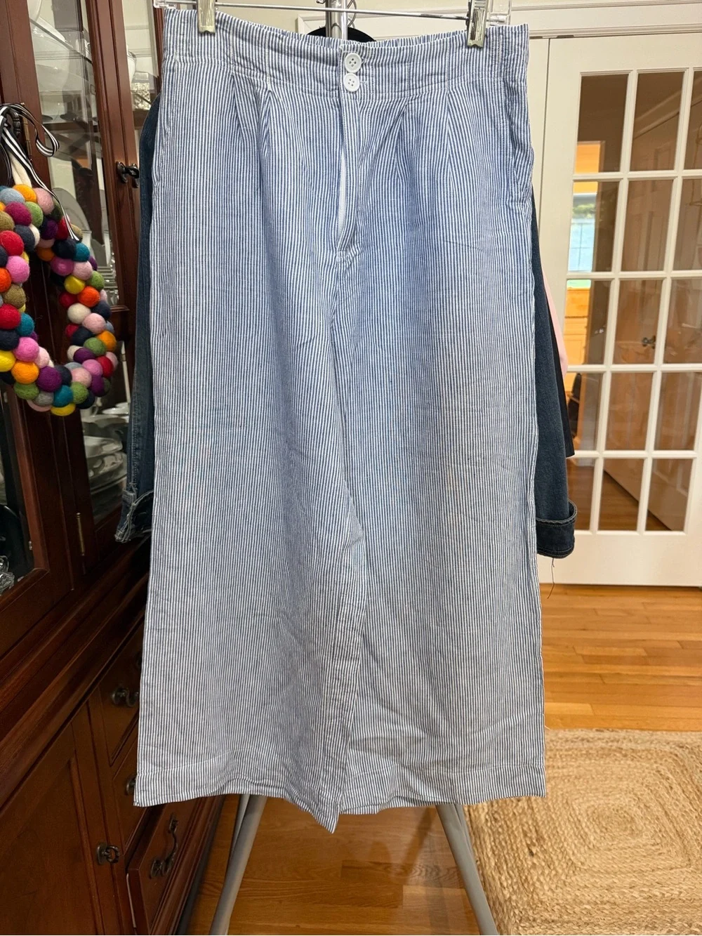 Light Blue Pinstripe women’s cropped pants - Classic Summer Style